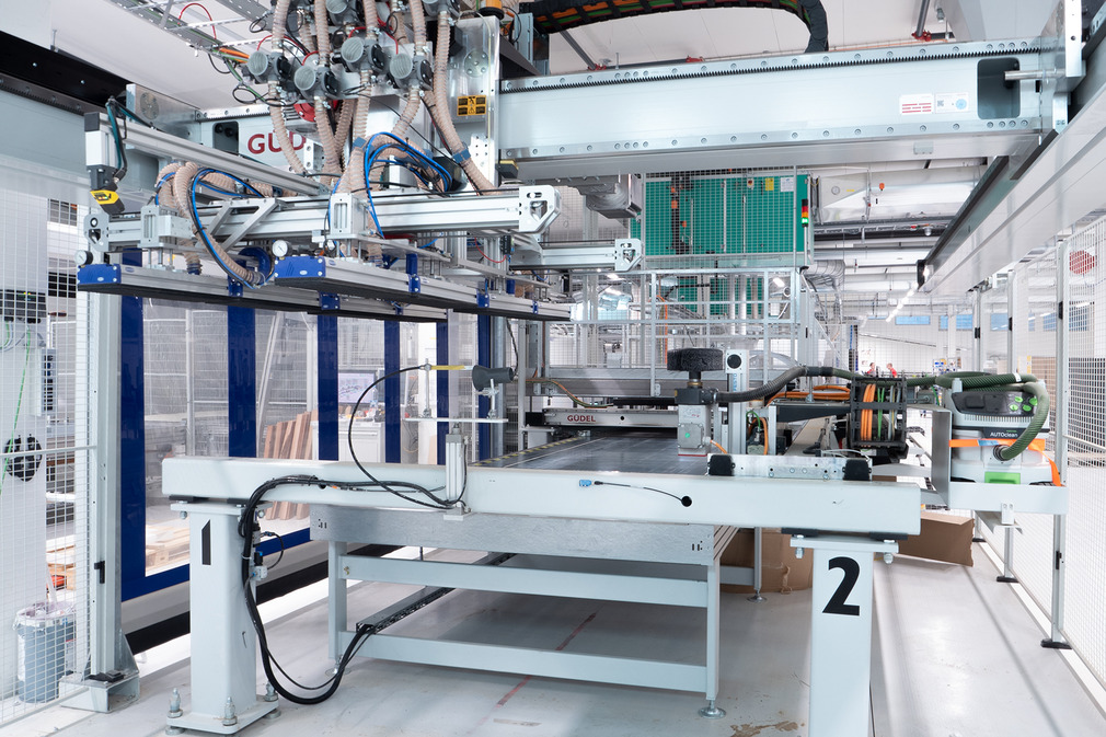 An area gripping system from Schmalz is used in the new processing line at RIWAG.